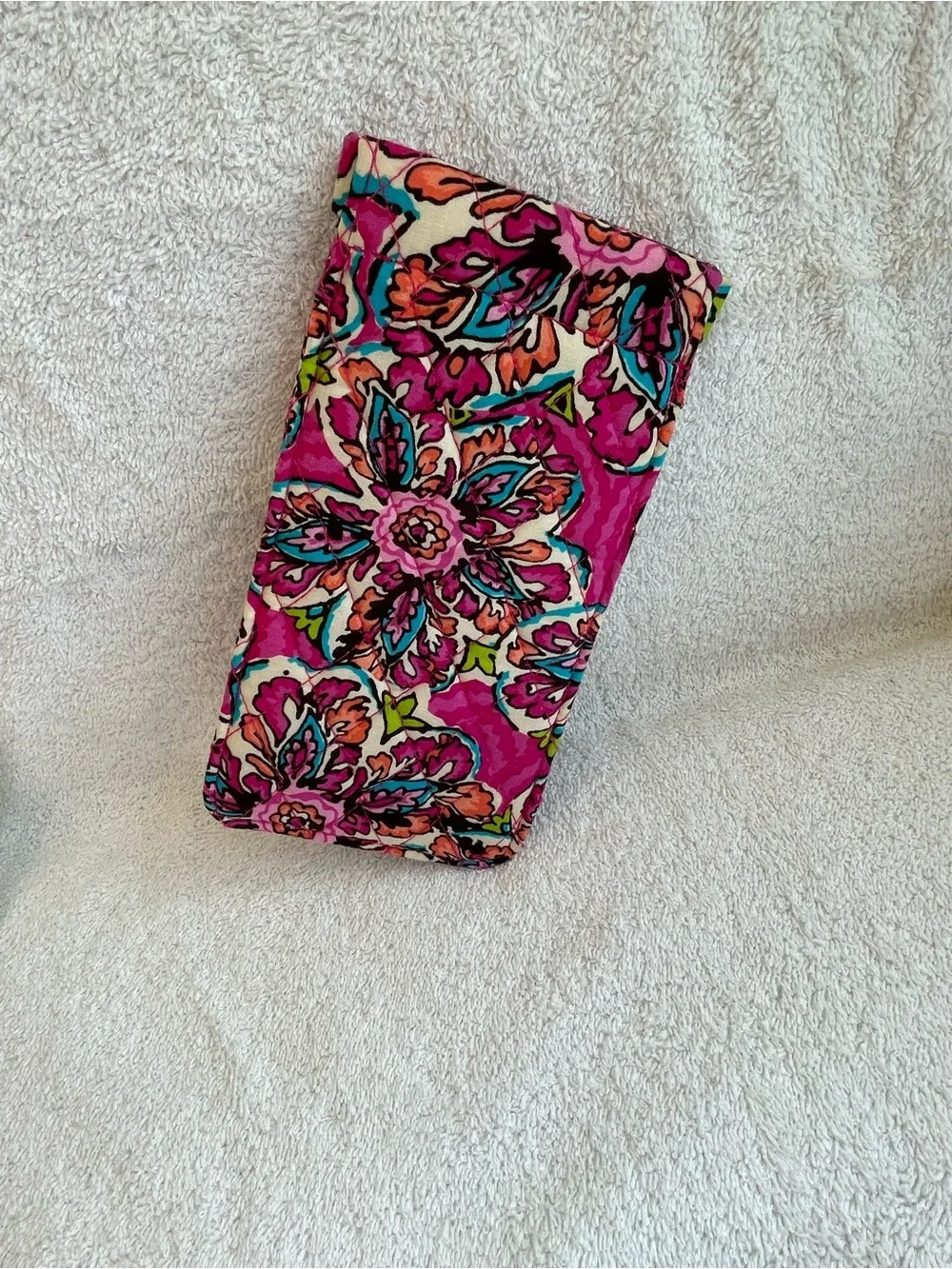 Vera Bradley vera pattern open